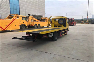 西山非事故拖车