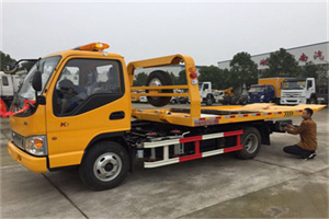 西山哪里有拖车服务